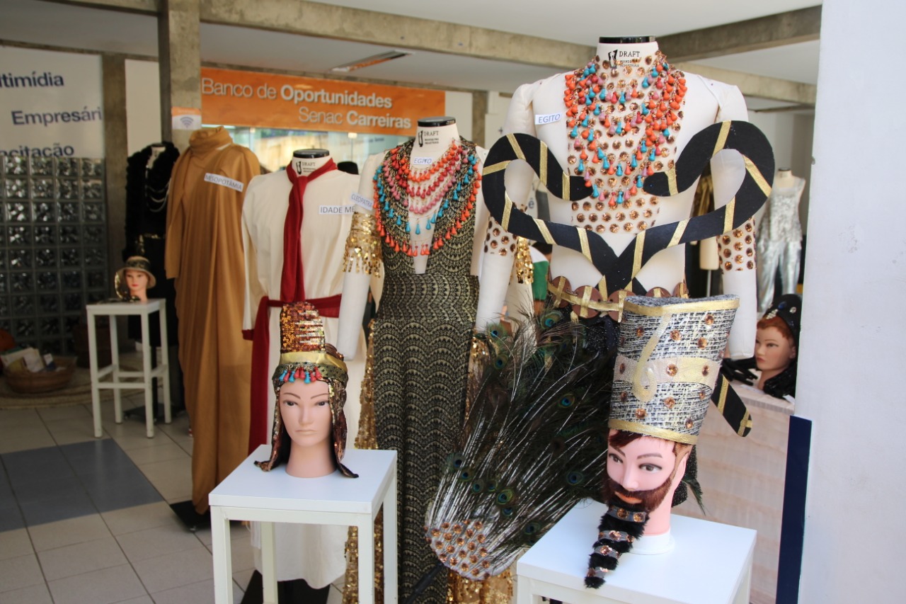Alunos do Senac apresentam história da moda 4 modasenac