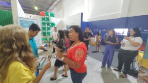 Estande do Senac atrai público na maior feira da região centro sul do Estado 5 estande do senac