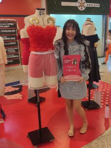 Projeto Integrador “Coragem de ser mulher” apresenta exposição de Moda no Shopping Riomar 5 WhatsApp Image 2023 10 11 at 22.51.14 1