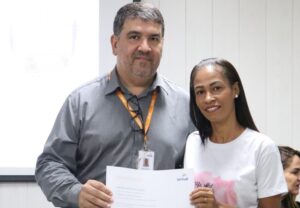Mulheres em situação de vulnerabilidade de Laranjeiras recebem certificação do Senac 8 Certificados TJ mussuca 4 2