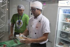 Aula show de gastronomia revela talento do Senac na Semana da Sergipanidade 2 caldinho
