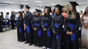 Senac realiza formatura de alunos dos cursos técnicos em Administração e em Massoterapia 10 alunos