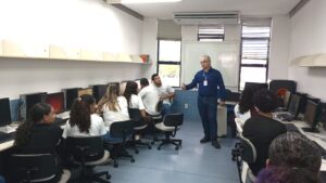 Alunos do Programa de Aprendizagem do Senac SE recebem treinamento do Cachola 1 WhatsApp Image 2025 07 04 at 16.12.52